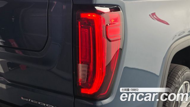 GMC Sierra 2024 — photo 9