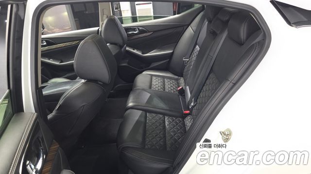 Nissan Maxima 2016 — photo 12