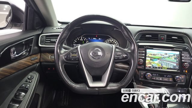 Nissan Maxima 2016 — photo 13