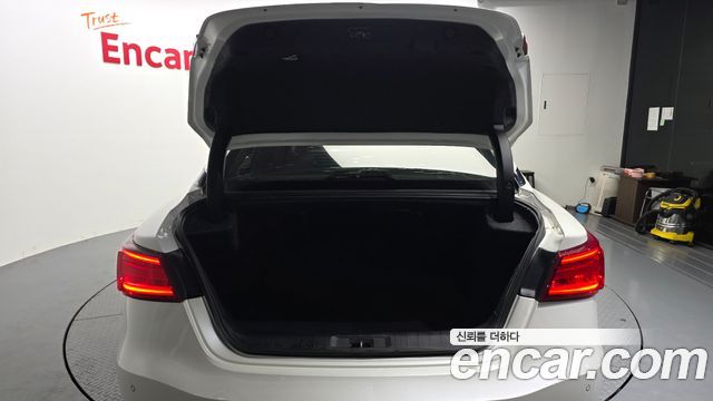 Nissan Maxima 2016 — photo 20
