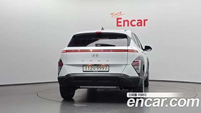 Hyundai Kona 2023 — photo 4