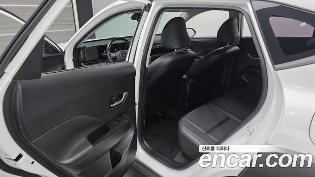 Hyundai Kona 2023 — photo 11