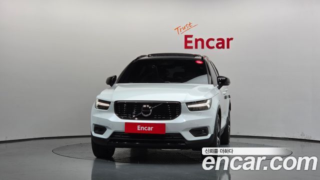 Volvo XC40 2019 — photo 3
