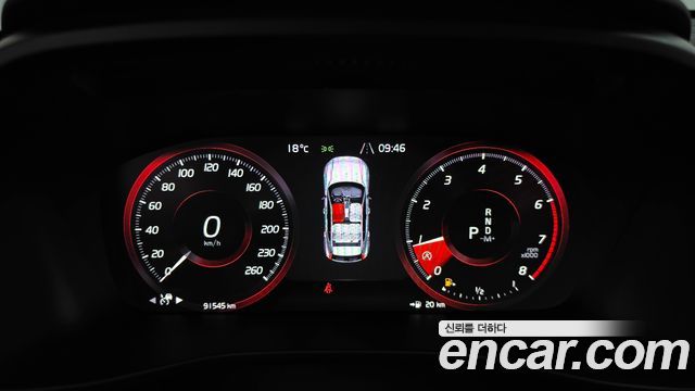 Volvo XC40 2019 — photo 11