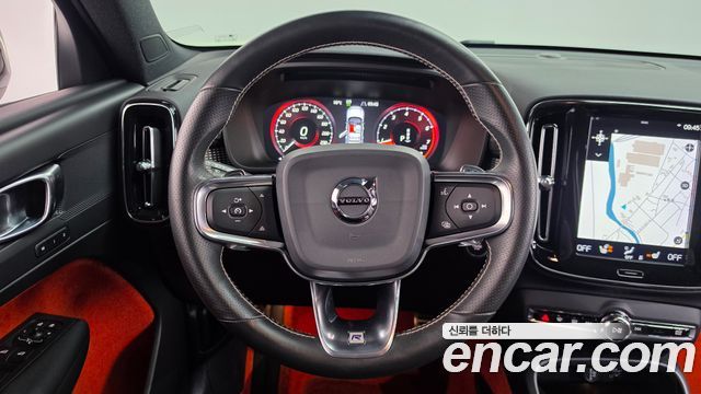 Volvo XC40 2019 — photo 19