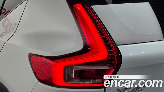 Volvo XC40 2019 — photo 9