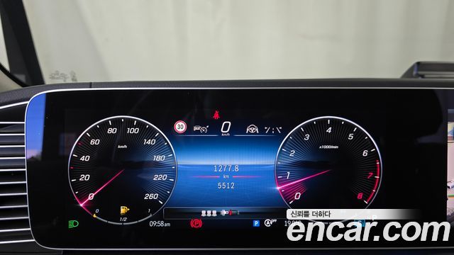 Mercedes-Benz GLE-Class 2026 — photo 11