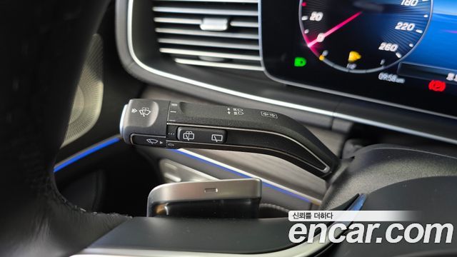 Mercedes-Benz GLE-Class 2026 — photo 29