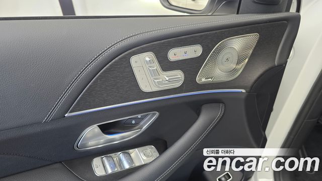 Mercedes-Benz GLE-Class 2026 — photo 30