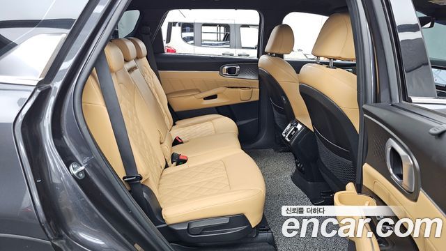Kia Sorento 2023 — photo 12