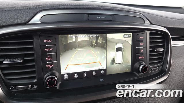 Kia Sorento 2018 — photo 21