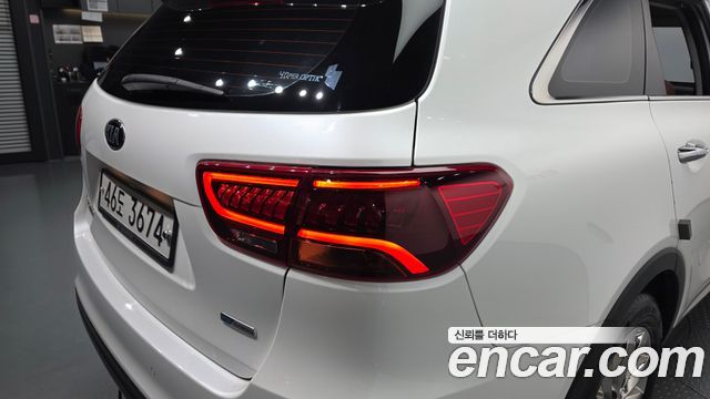 Kia Sorento 2018 — photo 9