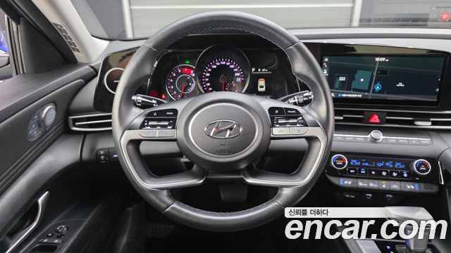 Hyundai AVANTE 2021 — photo 12