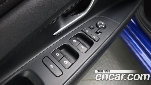 Hyundai AVANTE 2021 — photo 13