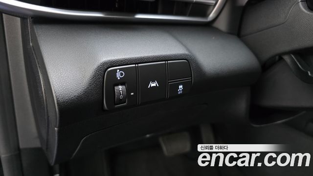 Hyundai AVANTE 2021 — photo 14