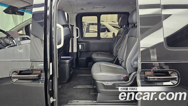 Hyundai Staria 2023 — photo 18