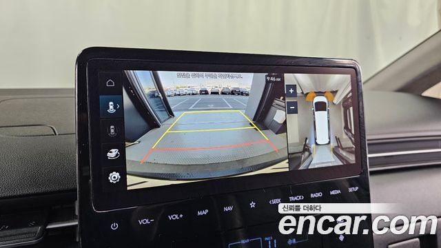 Hyundai Staria 2023 — photo 20