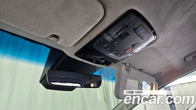 Hyundai Staria 2023 — photo 25