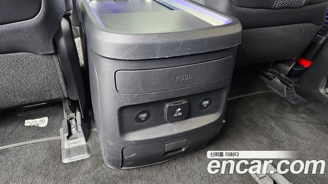 Hyundai Staria 2023 — photo 30