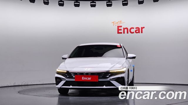 Hyundai AVANTE 2024 — photo 3