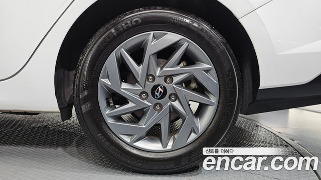 Hyundai AVANTE 2024 — photo 7