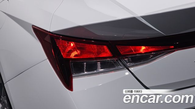 Hyundai AVANTE 2024 — photo 9