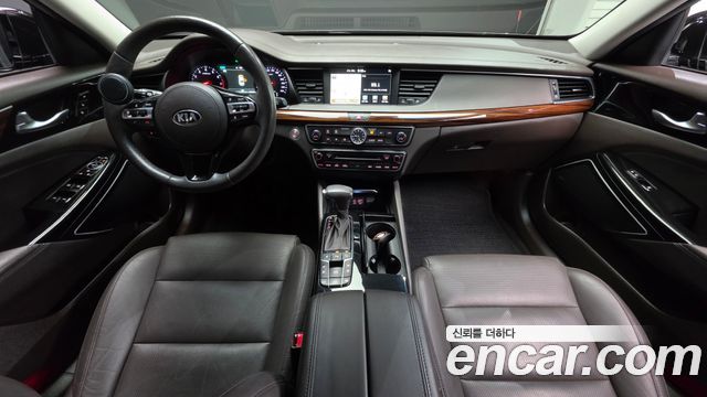 Kia K7 2017 — photo 10