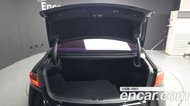 Kia K7 2017 — photo 26