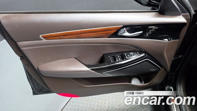 Kia K7 2017 — photo 14