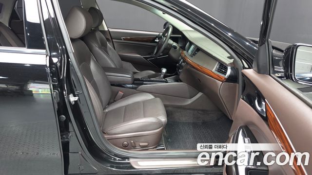 Kia K7 2017 — photo 16