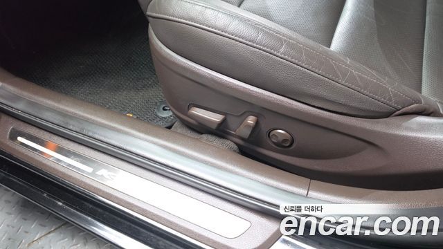 Kia K7 2017 — photo 31