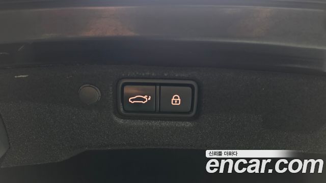 Kia K7 2017 — photo 32
