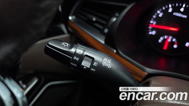 Kia K7 2017 — photo 33