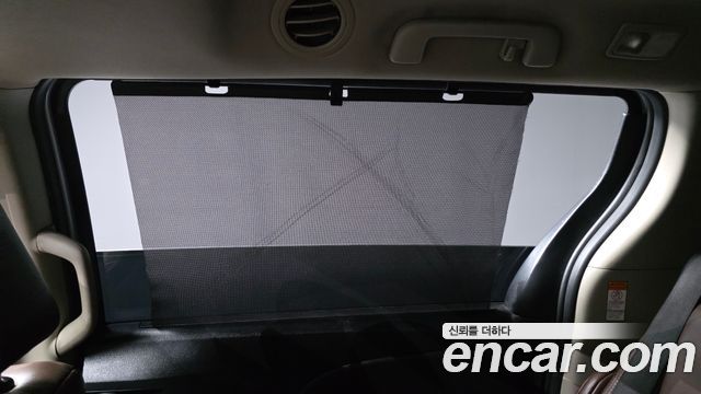Toyota Sienna 2017 — photo 32