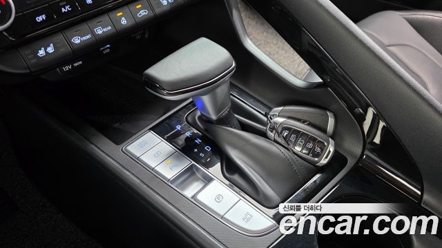 Hyundai AVANTE 2022 — photo 12