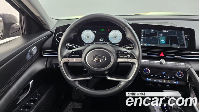 Hyundai AVANTE 2022 — photo 19