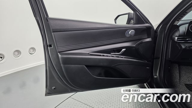 Hyundai AVANTE 2022 — photo 14