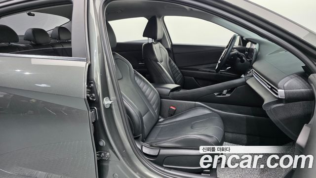 Hyundai AVANTE 2022 — photo 16