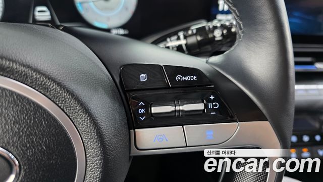 Hyundai AVANTE 2022 — photo 28