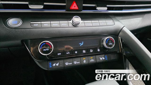 Hyundai AVANTE 2022 — photo 30