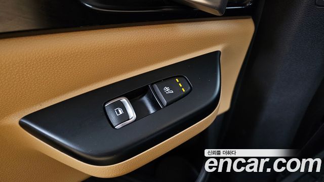 Kia Canival 2023 — photo 25