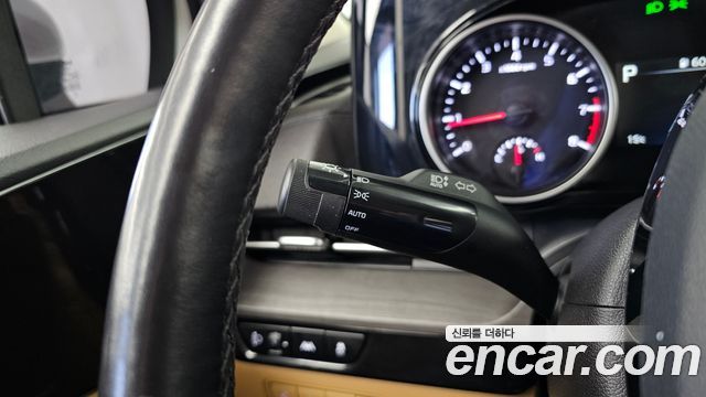 Kia Canival 2023 — photo 34