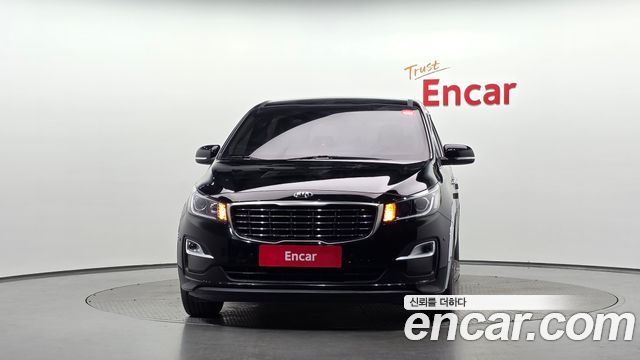 Kia Canival 2019 — photo 3