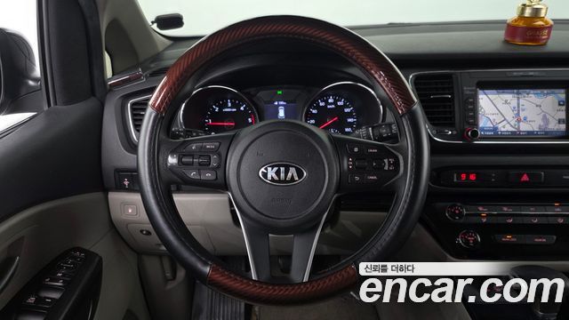 Kia Canival 2019 — photo 19
