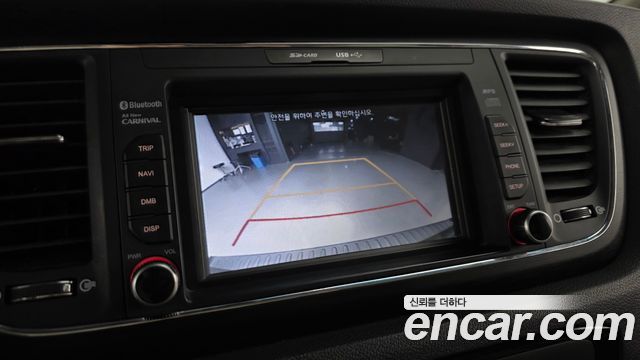 Kia Canival 2019 — photo 21