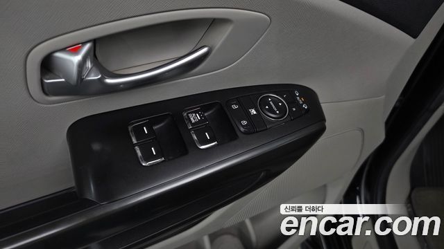 Kia Canival 2019 — photo 22
