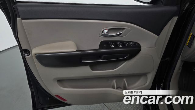 Kia Canival 2019 — photo 14