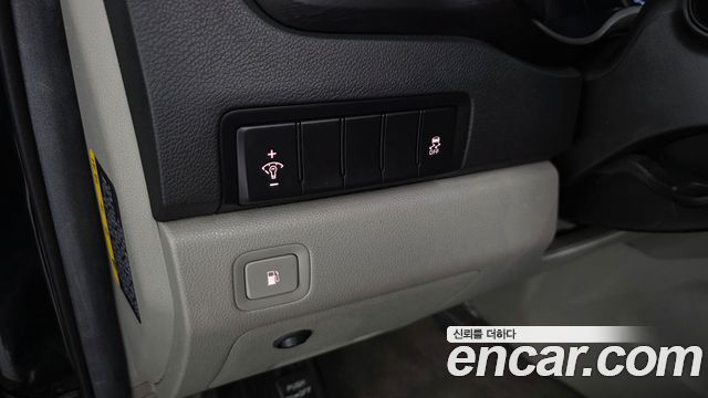 Kia Canival 2019 — photo 27