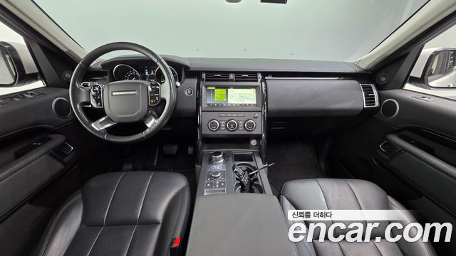 Land Rover Discovery 2019 — photo 7