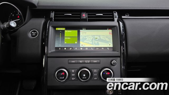 Land Rover Discovery 2019 — photo 14